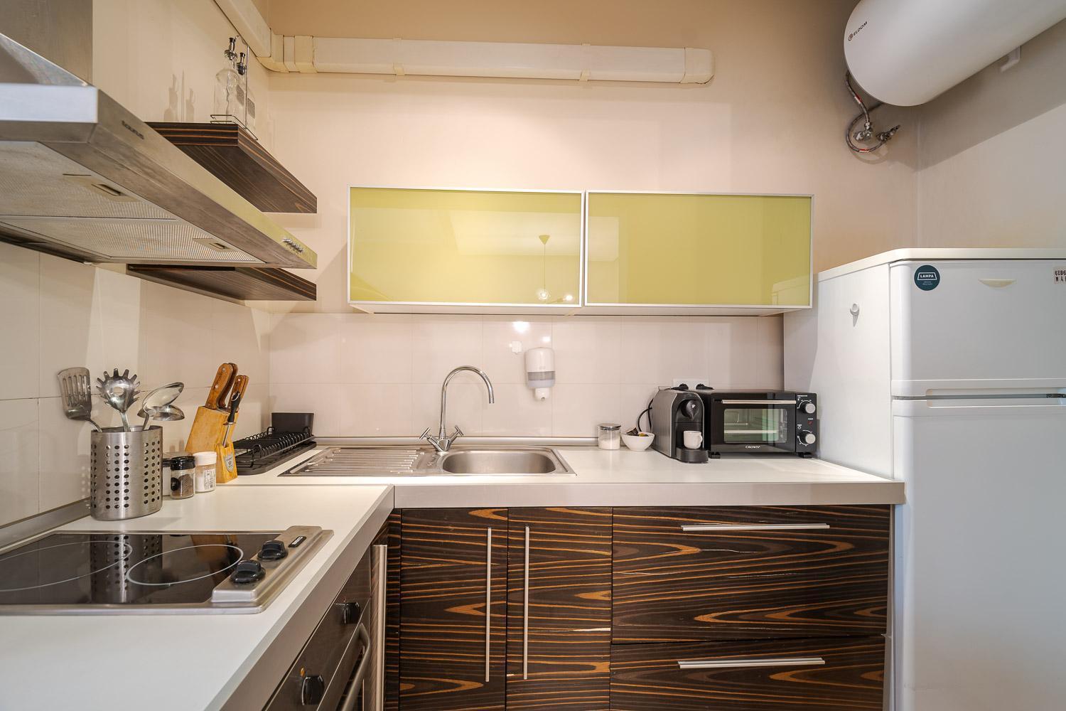 Cozy 1 Bdrm, Top Center, Solunska Near Vitoshka Street София Экстерьер фото
