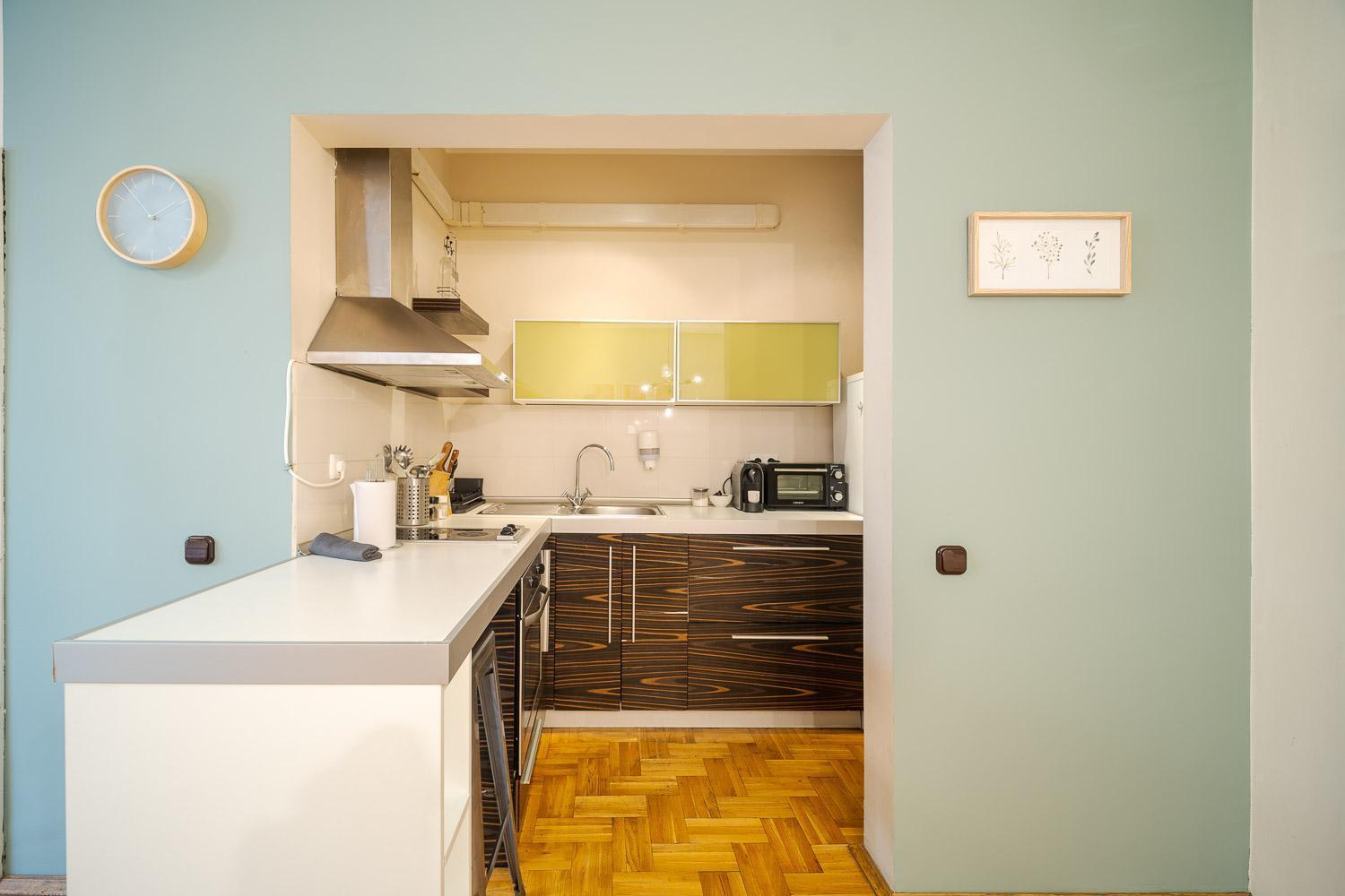 Cozy 1 Bdrm, Top Center, Solunska Near Vitoshka Street София Экстерьер фото